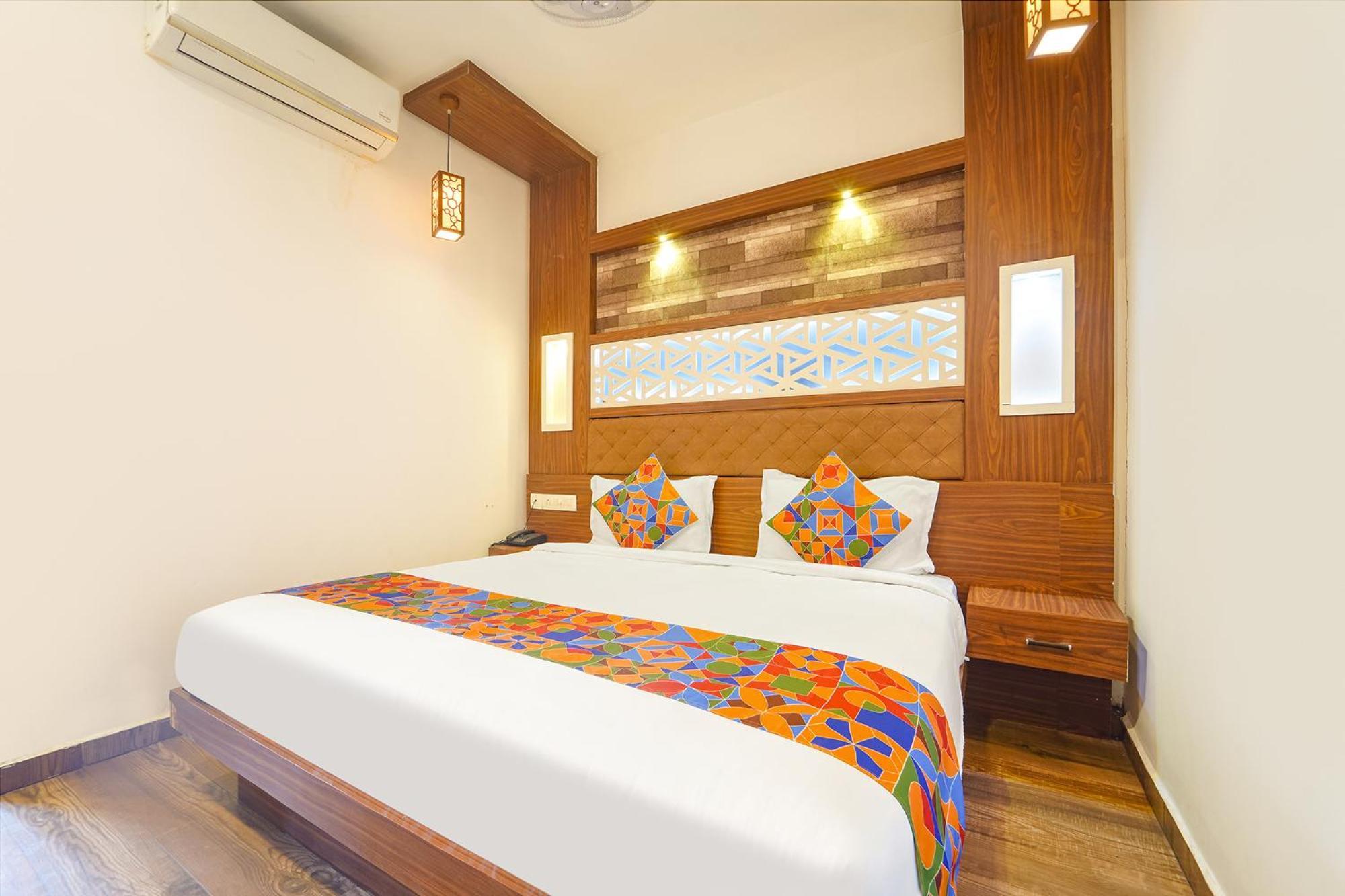 Fabhotel Qube - 800M From Ernakulam Junction South Railway Station Kochi Exteriör bild
