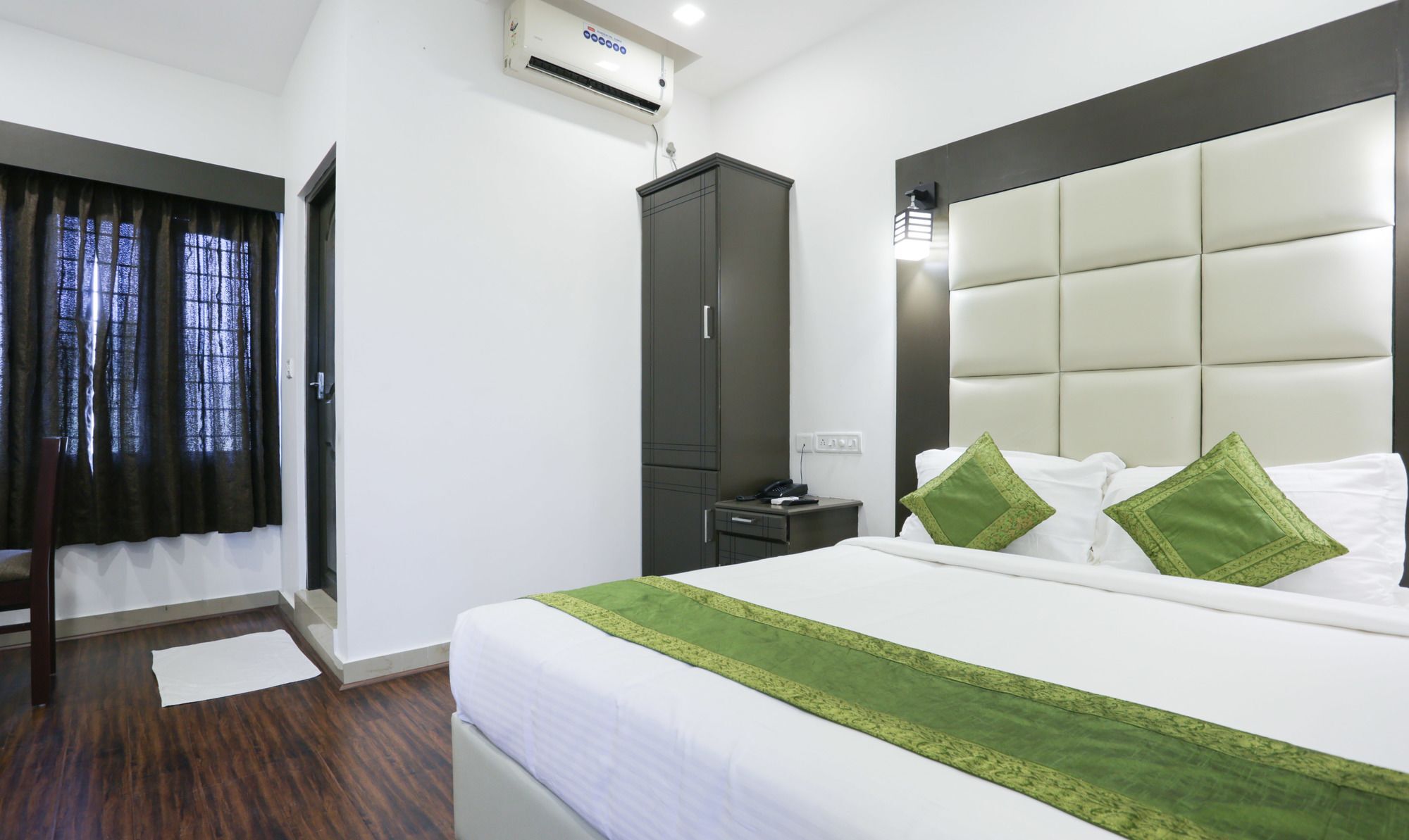 Fabhotel Qube - 800M From Ernakulam Junction South Railway Station Kochi Exteriör bild